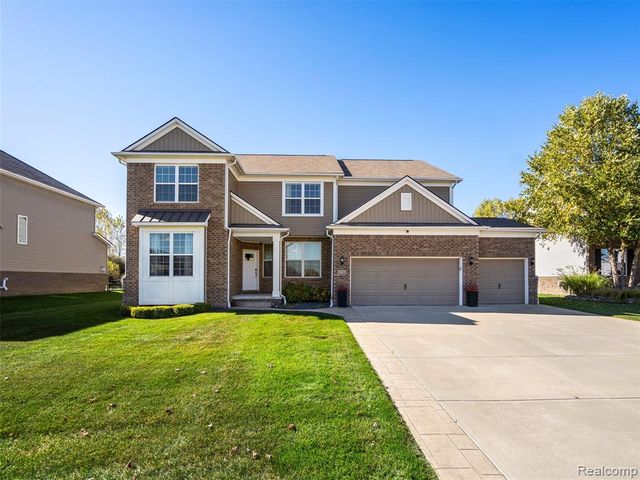 2130 Findley Circle, Lake Orion, MI 48360