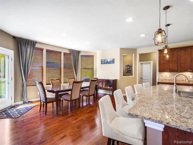 2130 Findley Circle, Lake Orion, MI 48360