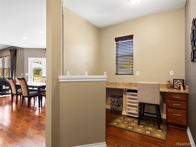 2130 Findley Circle, Lake Orion, MI 48360