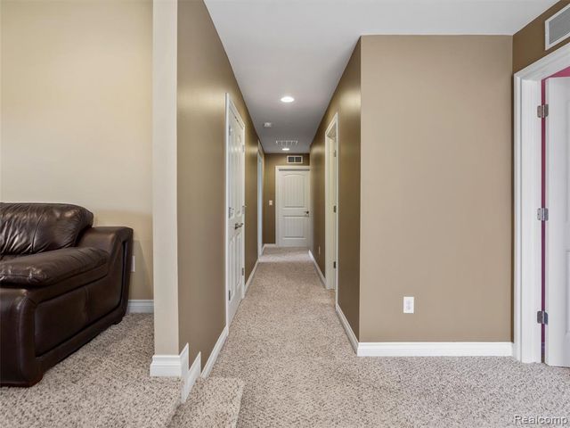 2130 Findley Circle, Lake Orion, MI 48360