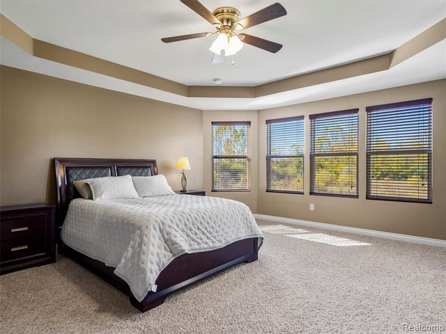 2130 Findley Circle, Lake Orion, MI 48360