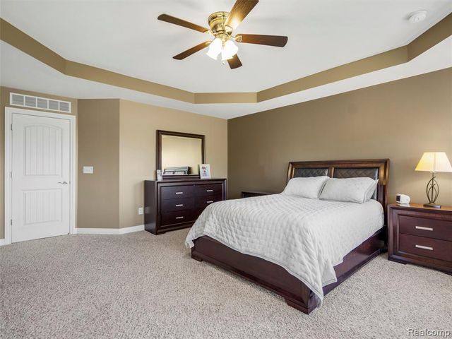 2130 Findley Circle, Lake Orion, MI 48360