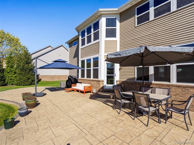 2130 Findley Circle, Lake Orion, MI 48360
