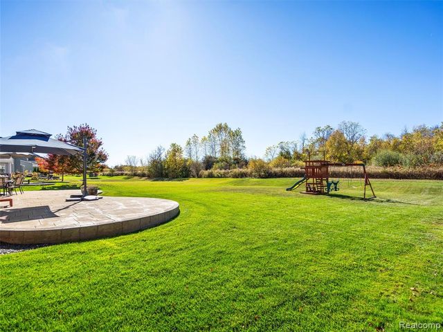 2130 Findley Circle, Lake Orion, MI 48360