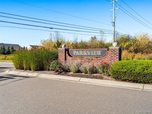 2130 Findley Circle, Lake Orion, MI 48360