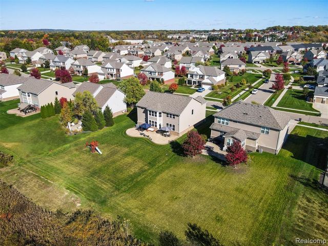 2130 Findley Circle, Lake Orion, MI 48360