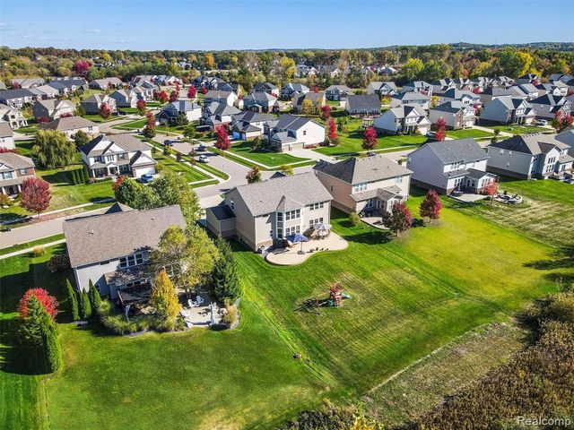 2130 Findley Circle, Lake Orion, MI 48360