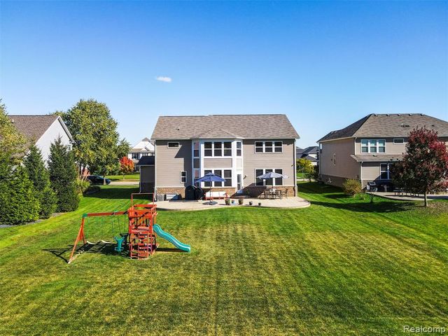 2130 Findley Circle, Lake Orion, MI 48360