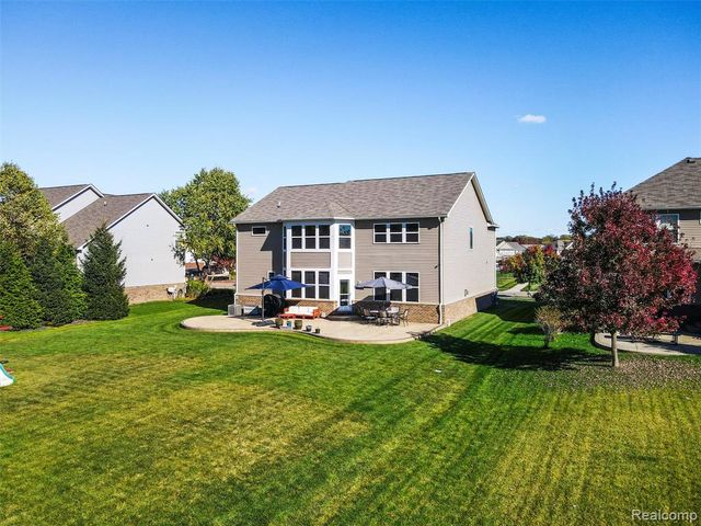 2130 Findley Circle, Lake Orion, MI 48360