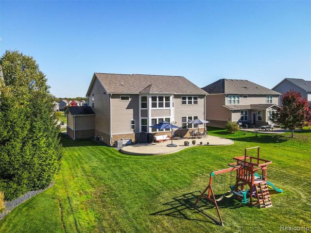 2130 Findley Circle, Lake Orion, MI 48360