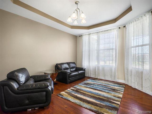 2130 Findley Circle, Lake Orion, MI 48360