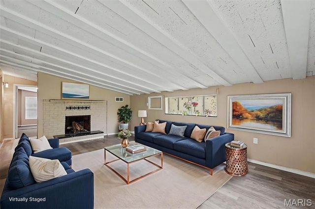 8408 Chalons Court, St Louis, MO 63134