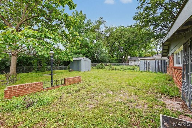 8408 Chalons Court, St Louis, MO 63134