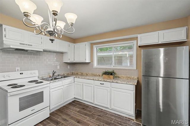 8408 Chalons Court, St Louis, MO 63134