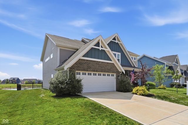 976 Pond View Drive, Greenfield, IN 46140