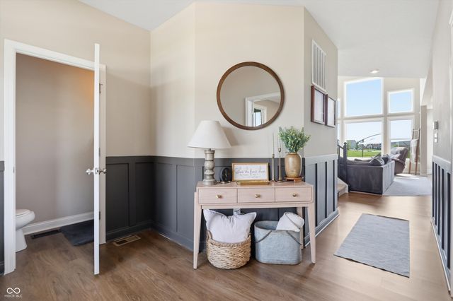 976 Pond View Drive, Greenfield, IN 46140