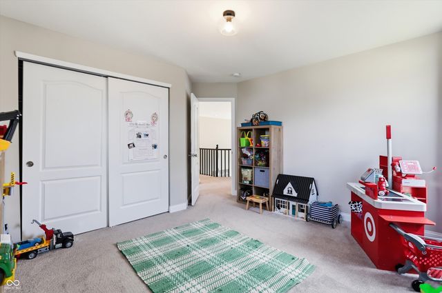 976 Pond View Drive, Greenfield, IN 46140
