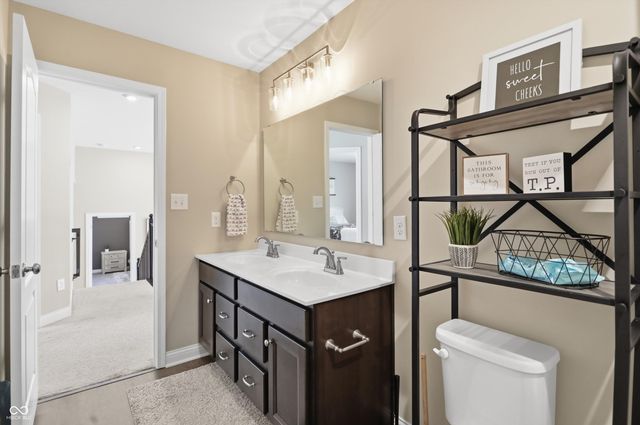 976 Pond View Drive, Greenfield, IN 46140