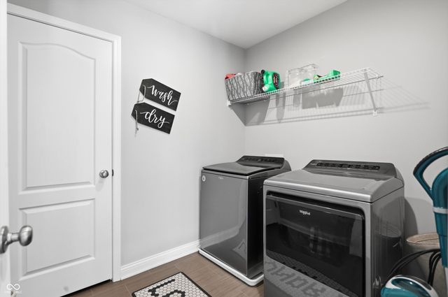 976 Pond View Drive, Greenfield, IN 46140