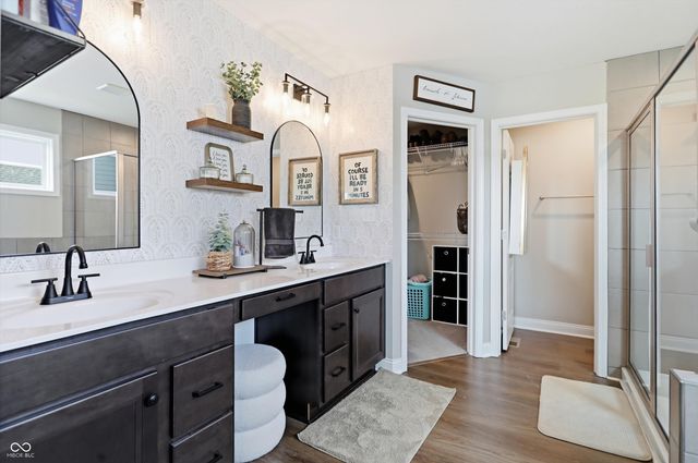 976 Pond View Drive, Greenfield, IN 46140