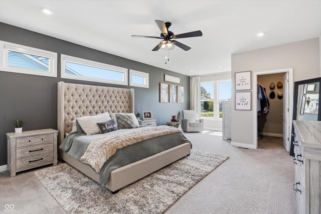 976 Pond View Drive, Greenfield, IN 46140