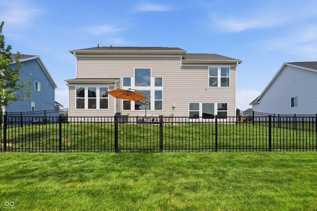 976 Pond View Drive, Greenfield, IN 46140