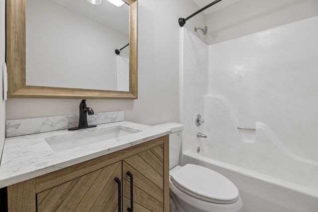 112 Stegall St, Rossville, GA 30741