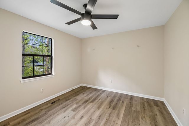 112 Stegall St, Rossville, GA 30741