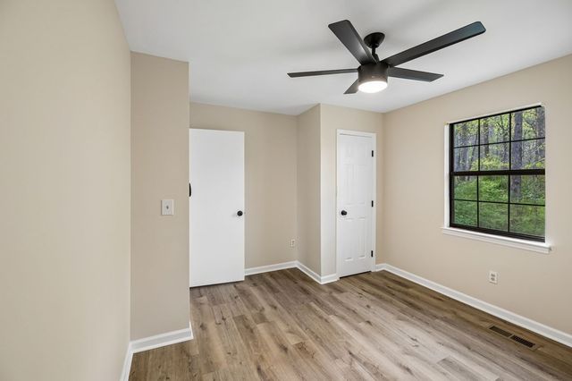 112 Stegall St, Rossville, GA 30741