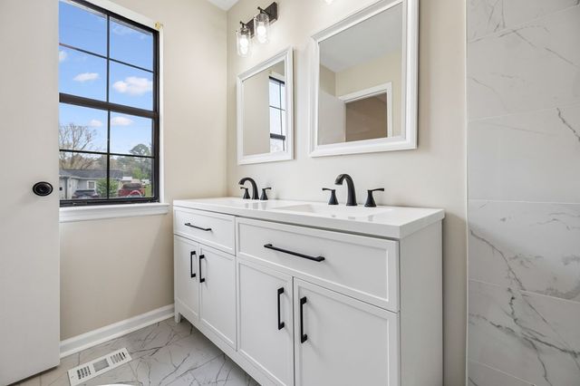 112 Stegall St, Rossville, GA 30741