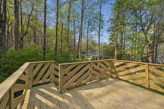 112 Stegall St, Rossville, GA 30741