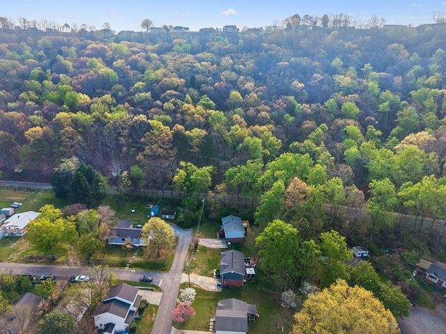 112 Stegall St, Rossville, GA 30741