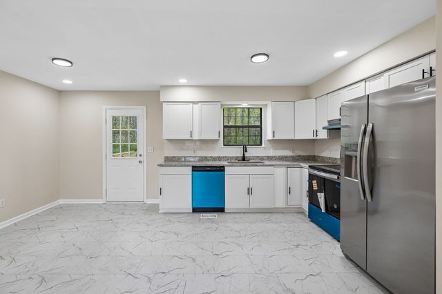 112 Stegall St, Rossville, GA 30741