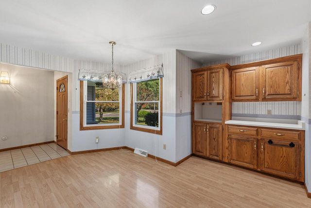 100 Deer Ridge DRIVE, West Bend, WI 53095