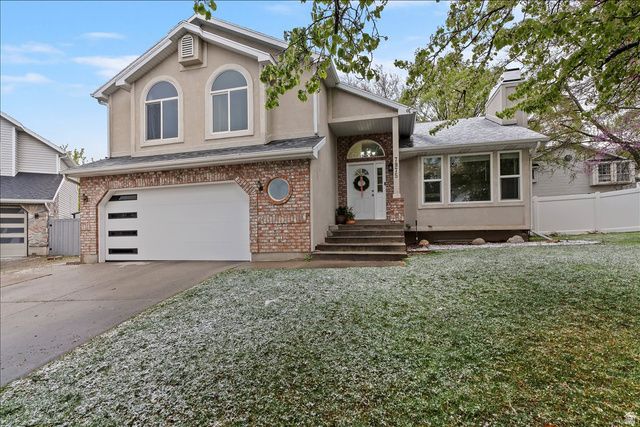 7975 S SHOWCASE LN, Sandy, UT 84094