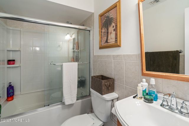 825 Laurel Boulevard, Lanoka Harbor, NJ 08734