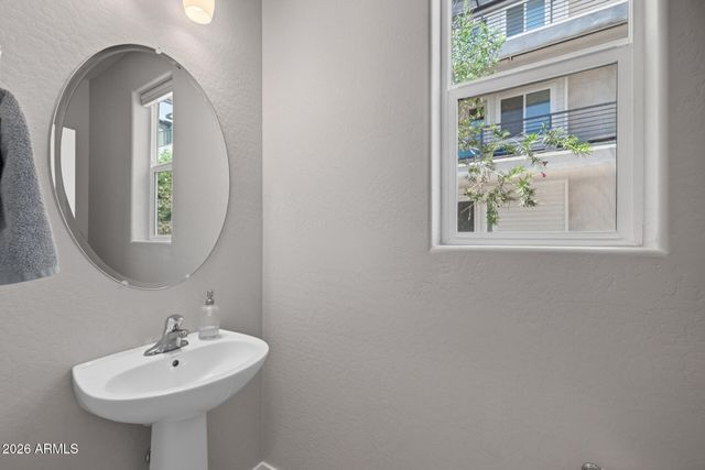 1304 N ZANE Drive, Chandler, AZ 85226