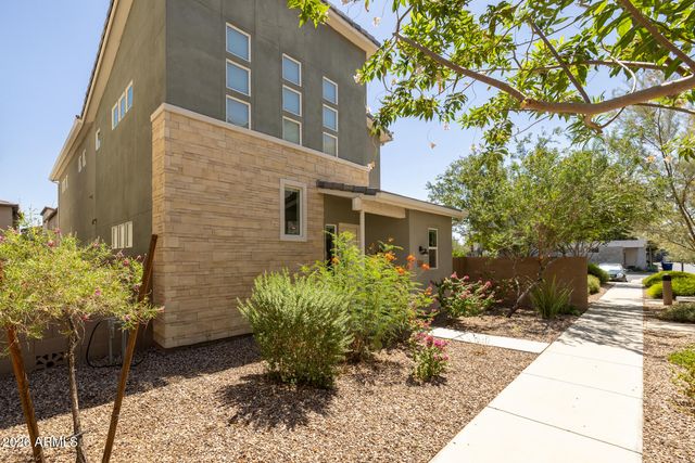 1304 N ZANE Drive, Chandler, AZ 85226