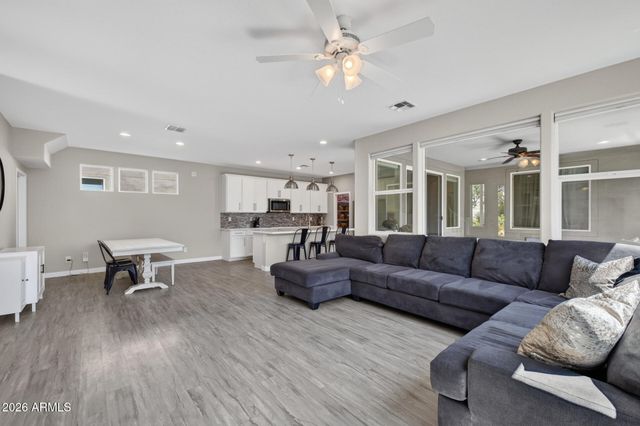 1304 N ZANE Drive, Chandler, AZ 85226