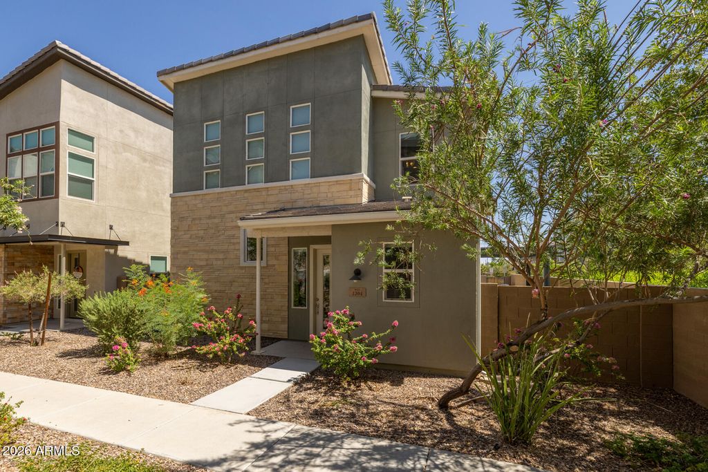1304 N ZANE Drive, Chandler, AZ 85226 — photo 2