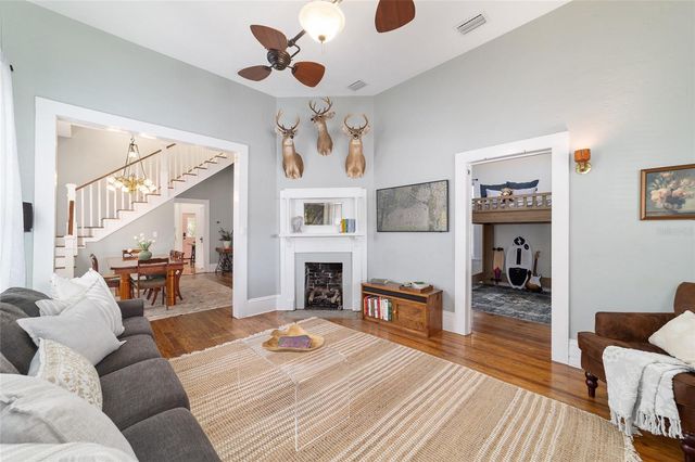 605 SE TUSCAWILLA AVENUE, Ocala, FL 34471