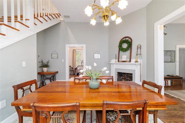 605 SE TUSCAWILLA AVENUE, Ocala, FL 34471