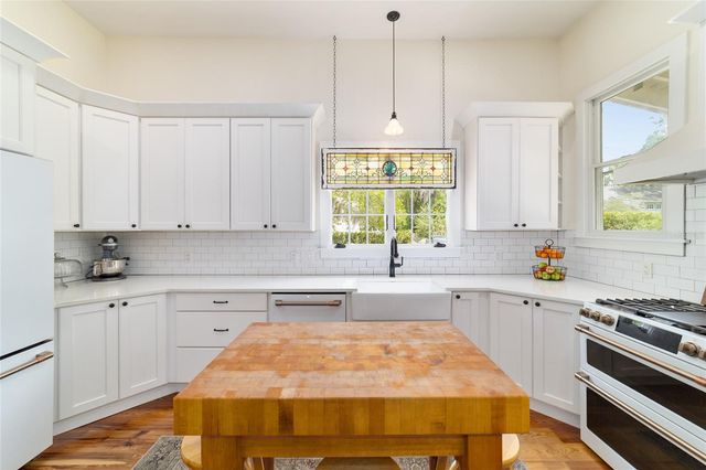 605 SE TUSCAWILLA AVENUE, Ocala, FL 34471