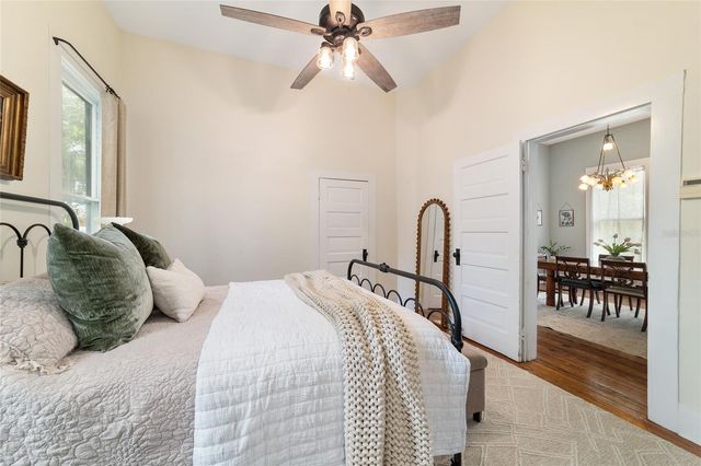 605 SE TUSCAWILLA AVENUE, Ocala, FL 34471