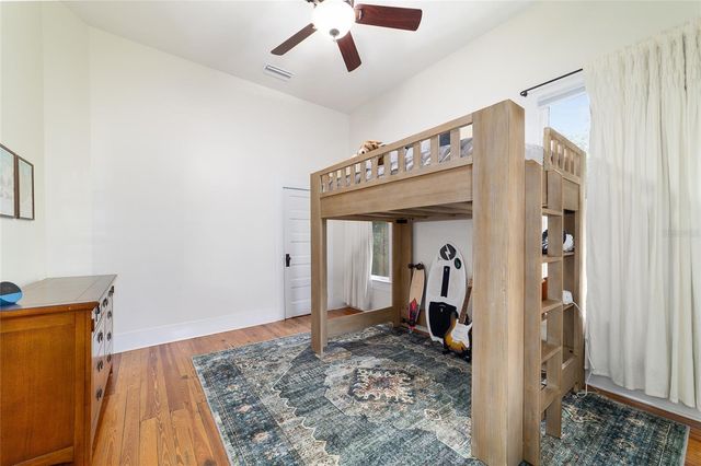 605 SE TUSCAWILLA AVENUE, Ocala, FL 34471