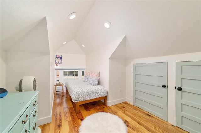 605 SE TUSCAWILLA AVENUE, Ocala, FL 34471