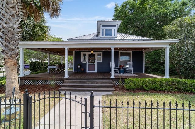 605 SE TUSCAWILLA AVENUE, Ocala, FL 34471