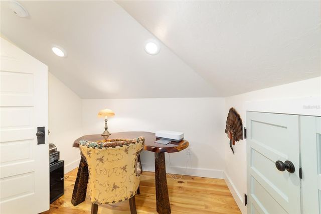 605 SE TUSCAWILLA AVENUE, Ocala, FL 34471