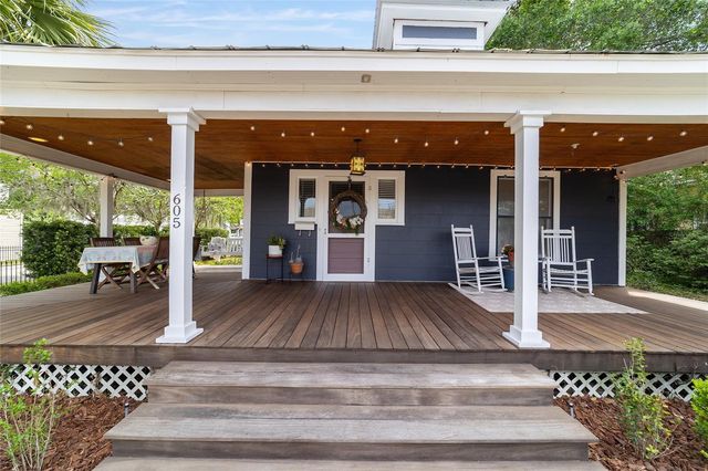 605 SE TUSCAWILLA AVENUE, Ocala, FL 34471