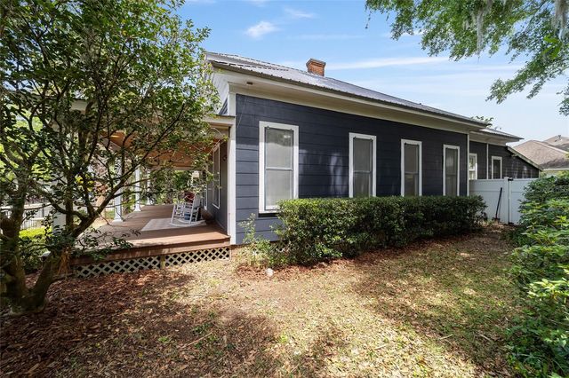 605 SE TUSCAWILLA AVENUE, Ocala, FL 34471